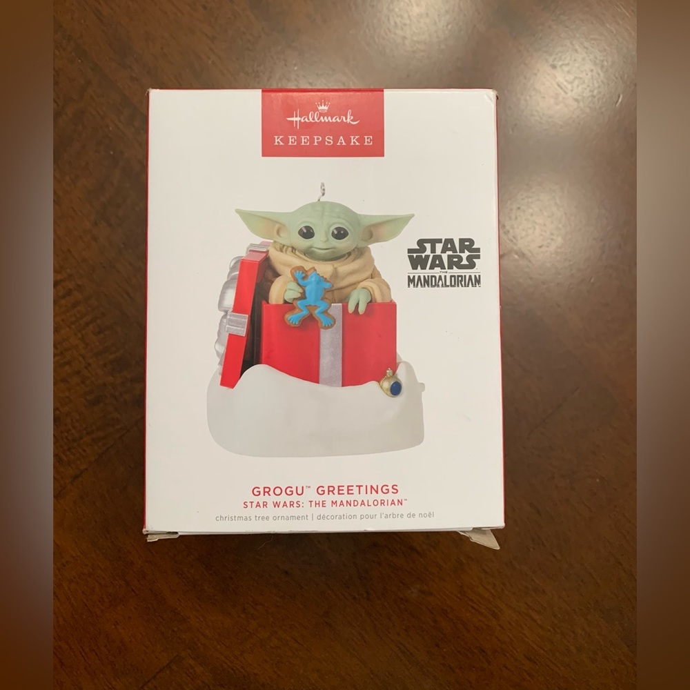 Star Wars: The Mandalorian Grogu Greetings Ornament With Sound and Motion